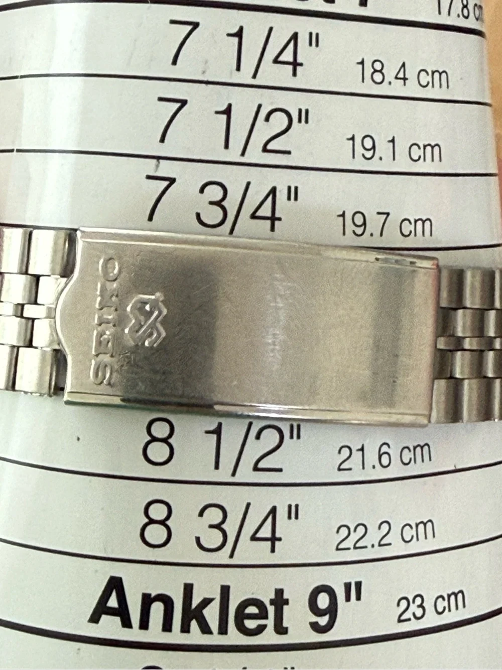 Seiko SQ Vintage Watch Stainless Bracelet Case Dial Hands Markers Day Date